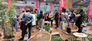 La balade dans l'exposition… aérée, belle et agréable !